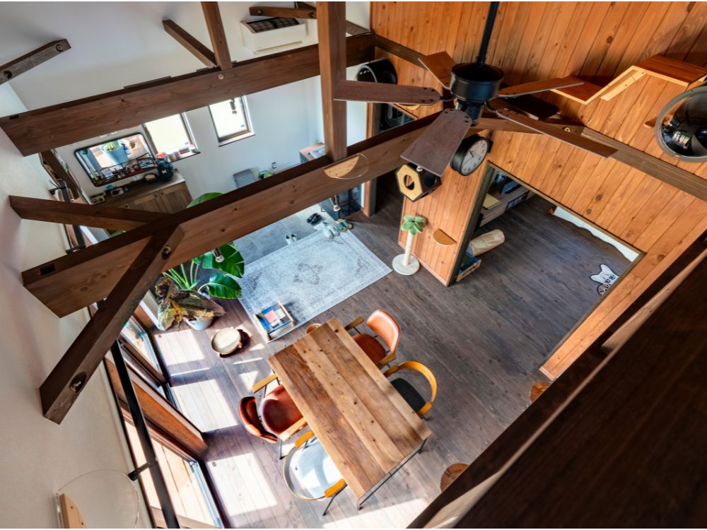 「猫ファーストの家」は国産杉の無垢の床